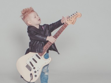 10 meilleures guitares enfant classement comparatif