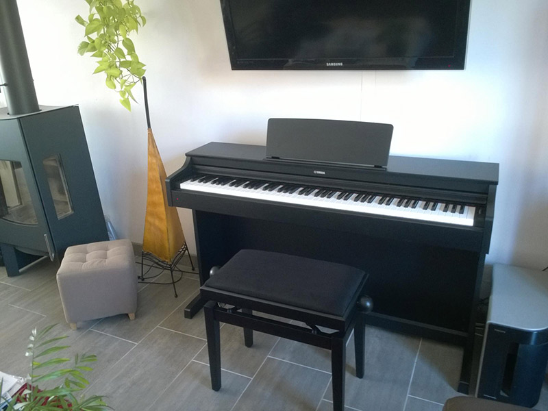 selectionner piano yamaha selon dimension avis