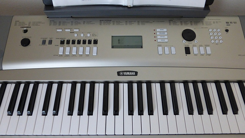 verifier nombre qualite taille touches synthetiseur avis