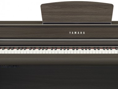 yamaha clp 735 avis