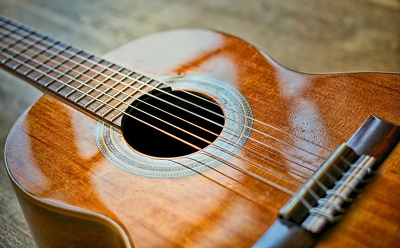 comment entretenir cordes guitare