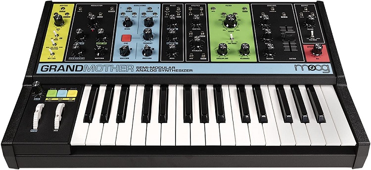 synthetiseur-analogique-Moog-Grandmother