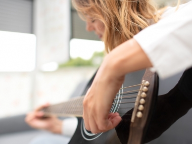meilleures-guitares-gaucher