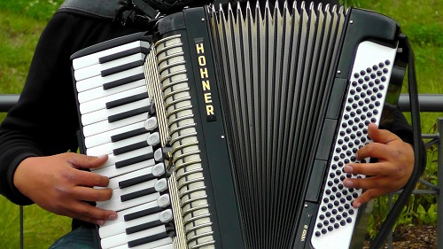 accordeon-chromatique-touches-piano