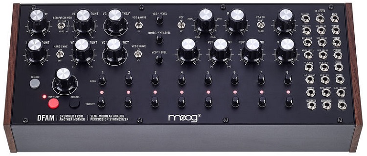 DFAM-de-Moog
