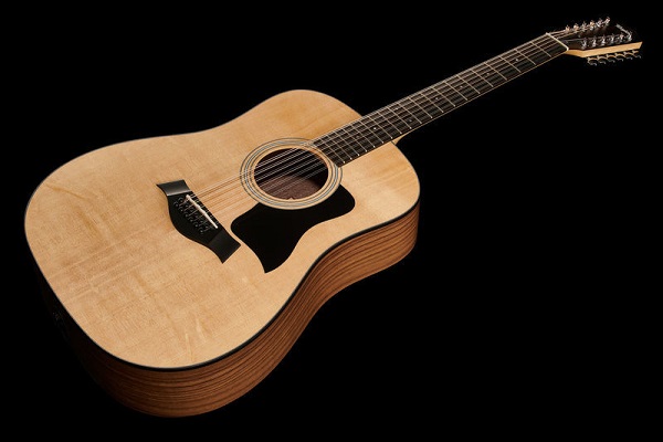 Taylor-150e-Walnut