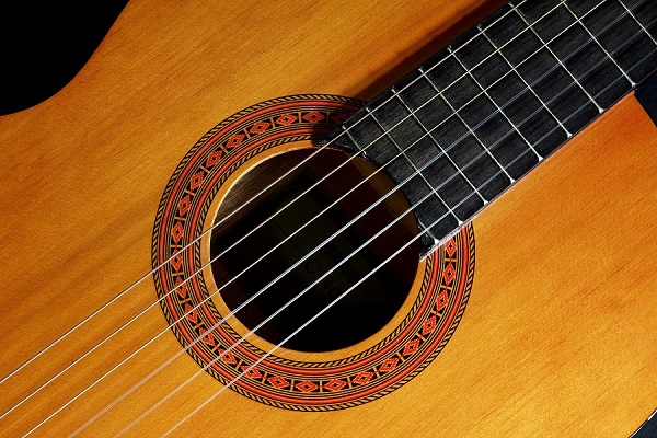 comment-choisir-cordes-guitare-classique