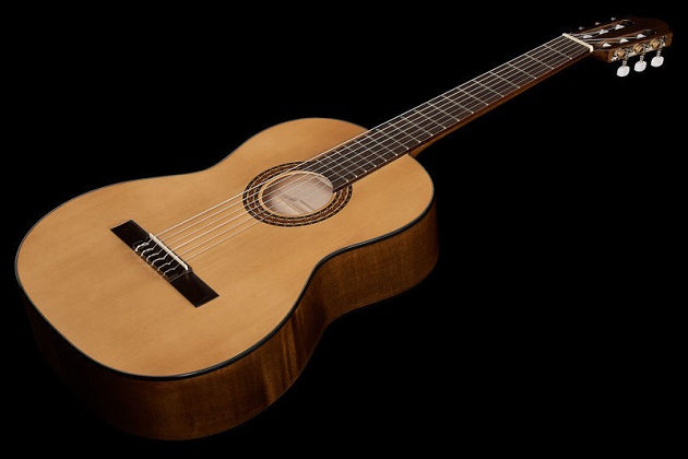 Thomann-Classic-Guitar-S-Bundle