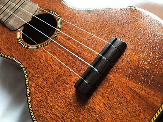 comment-entretenir-cordes-ukulele