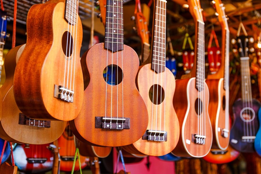 meilleurs-ukuleles-barytons