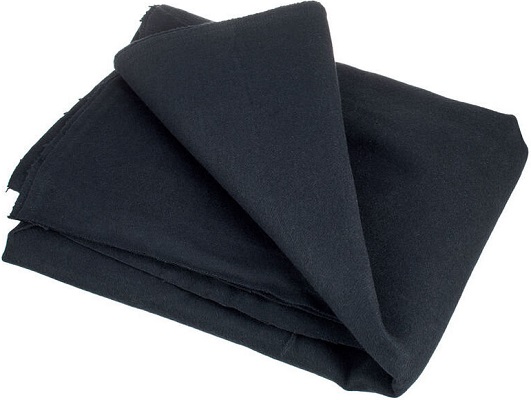 Stairville-Euro-Curtain-320g-Cut