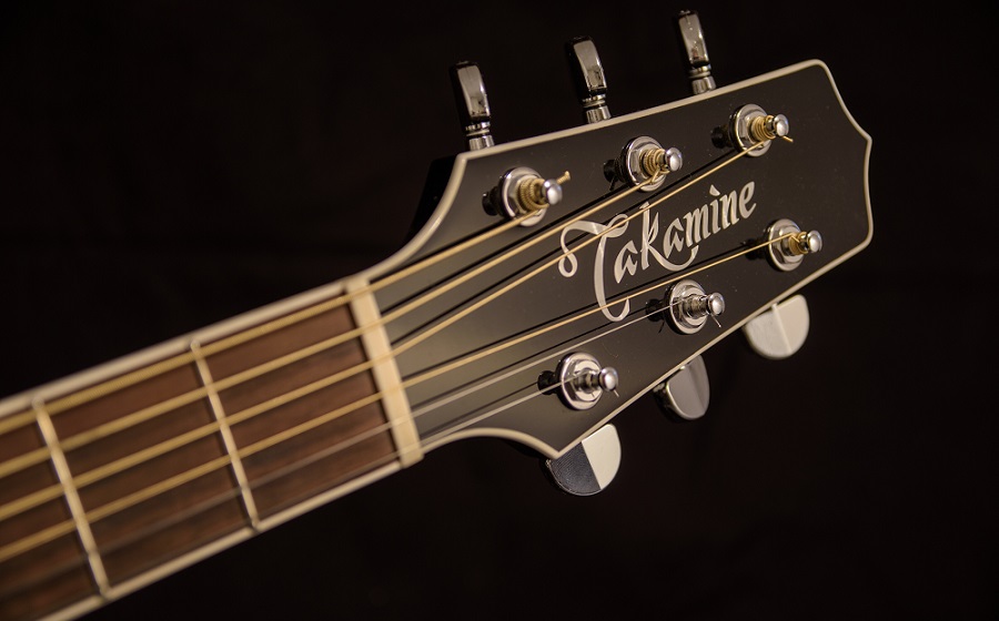 meilleures-guitares-takamine