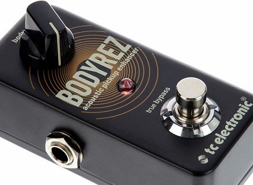 guide-comparatif-pedale-effet-guitare-acoustique
