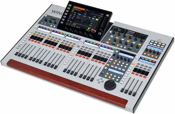 Behringer-WING