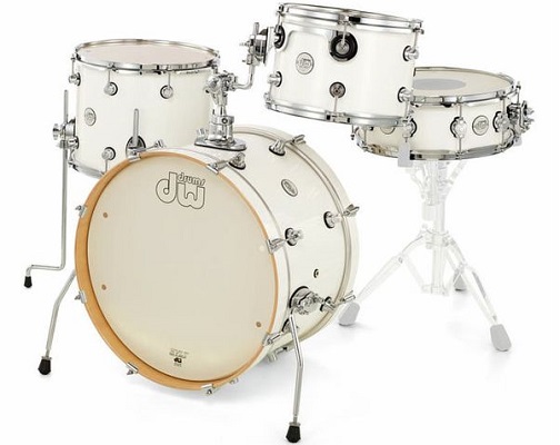 DW-Design-Frequent-Flyer-White