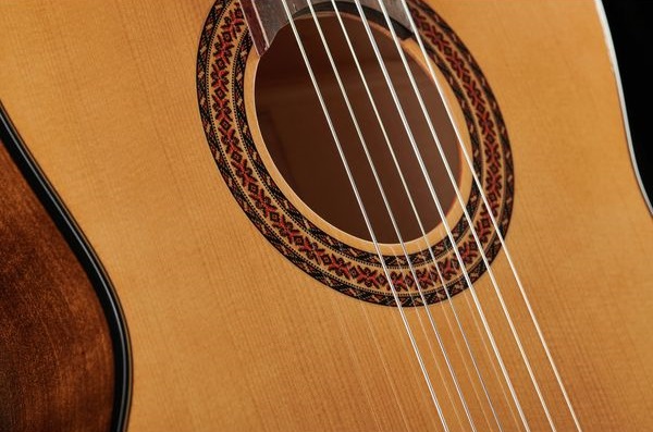 comment-choisir-guitare-classique-4-4