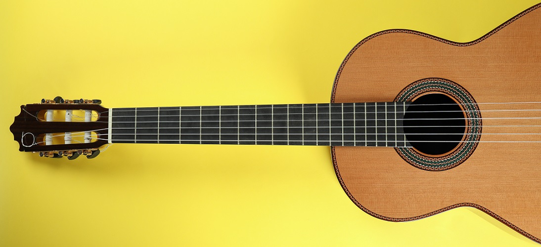 meilleures-guitares-classiques-adulte-4-4
