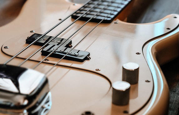 guide-achat-pickguard-precision-bass