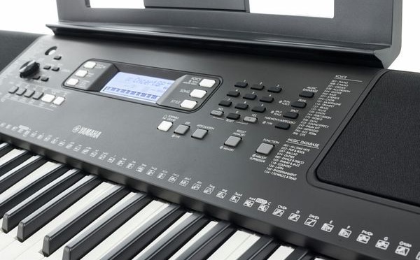 bien-choisir-clavier-arrangeur-Yamaha