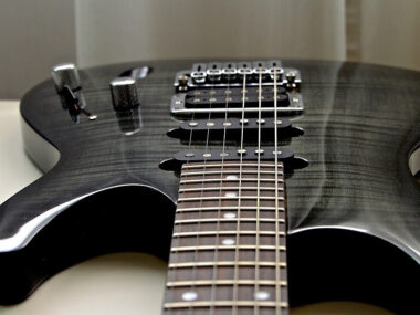 comment-choisir-cordes-guitare-electrique