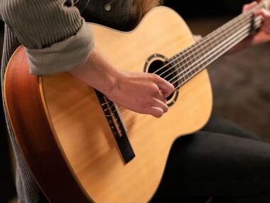 comment-choisir-guitare-acoustique