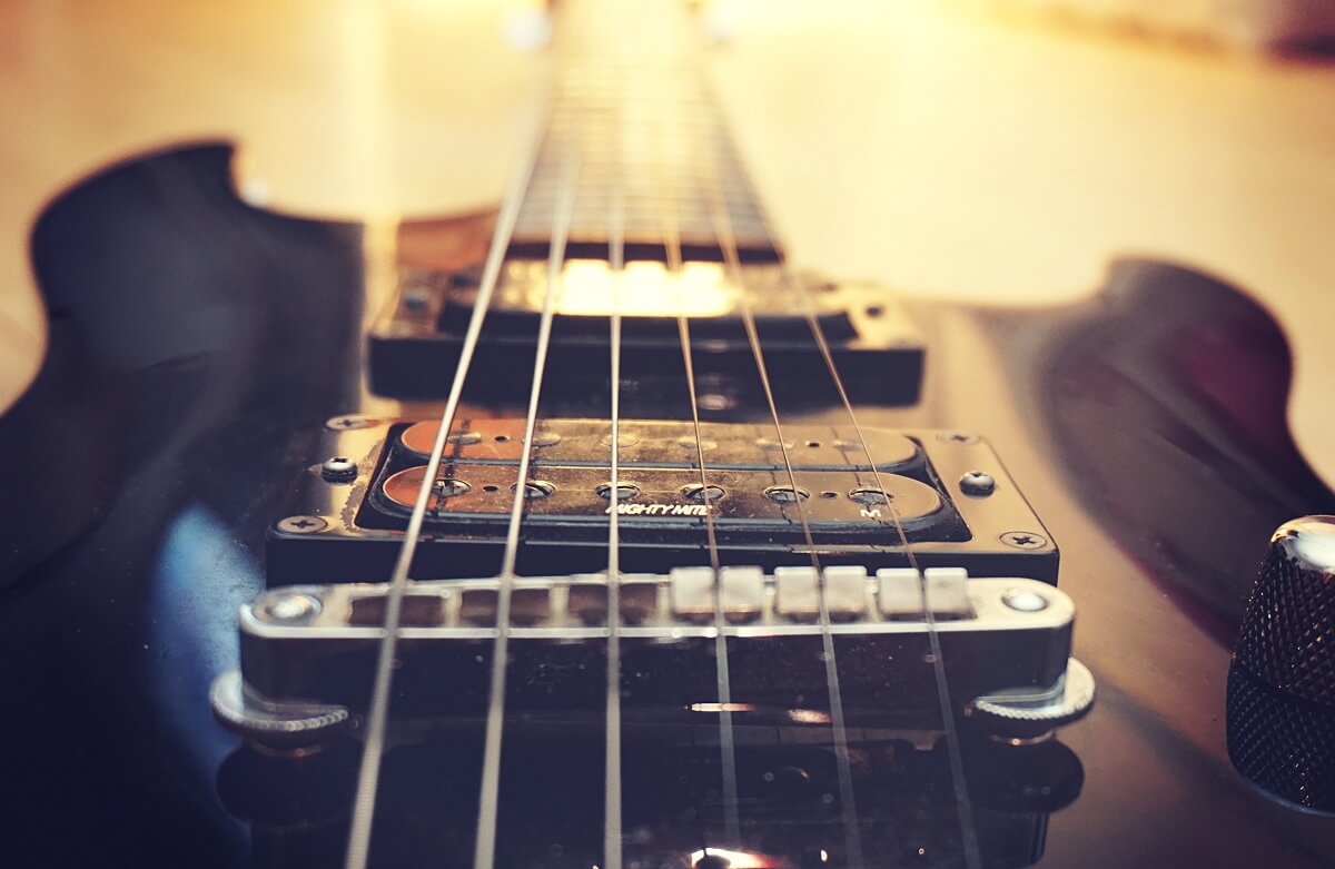Combien-cordes-a-guitare