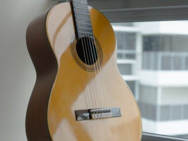 meilleures-marques-guitare-classique