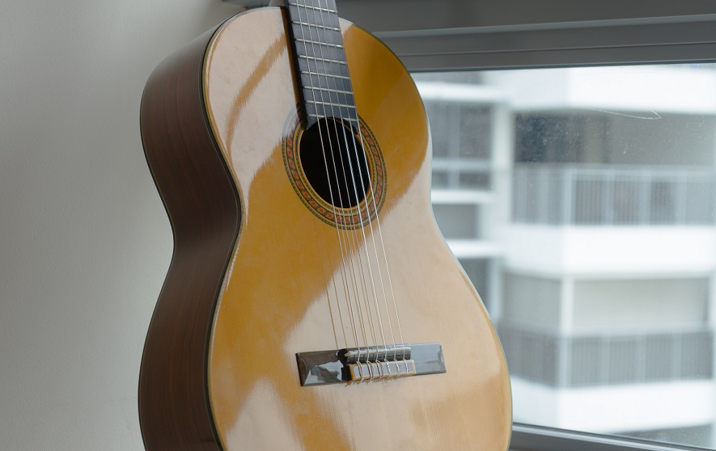 meilleures-marques-guitare-classique