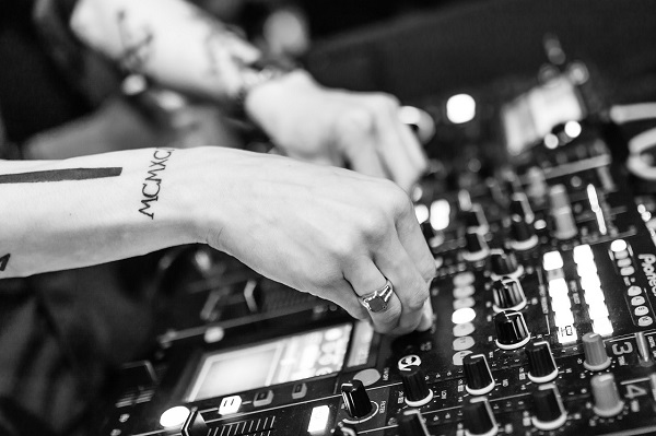 Guide achat table mixage pas chere