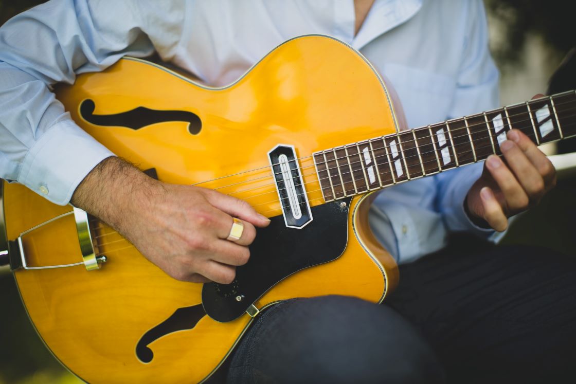 Meilleures guitares electriques jazz
