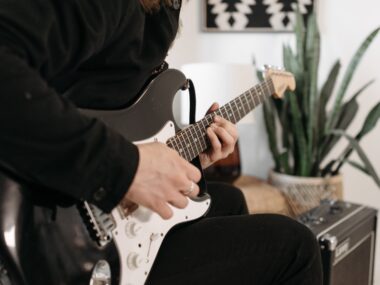 meilleures guitares electriques 3 4