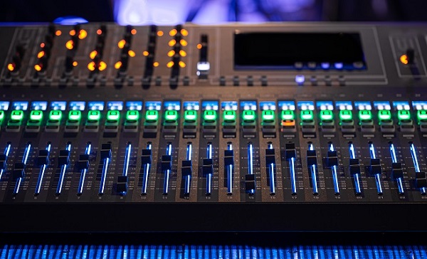 Table mixage numerique