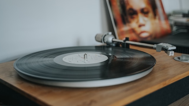 Platine vinyle en bois