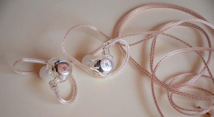 caracteristiques-techniques-ecouteurs-intra-auriculaires