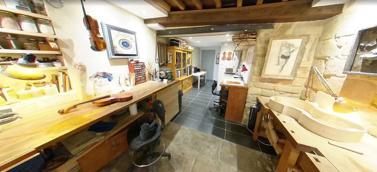 atelier-luthier-Yann-Poulain-Montpellier
