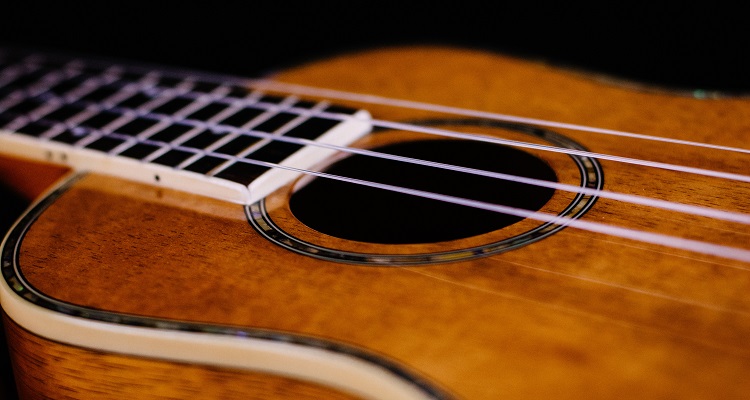 principales-differences-ukulele-guitare