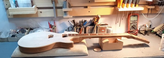 Atelier Aventini Luthin Guitare