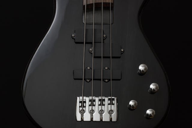 Basse active