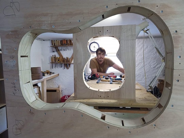 Felix Darlow Lutherie Tours