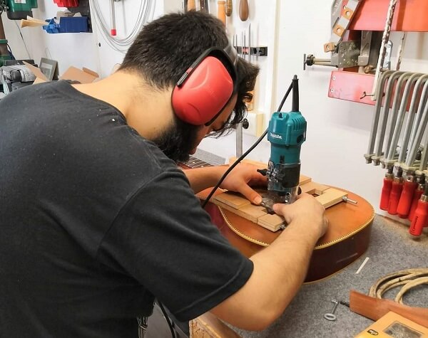 L'atelier de l'Ours luthier Marseille