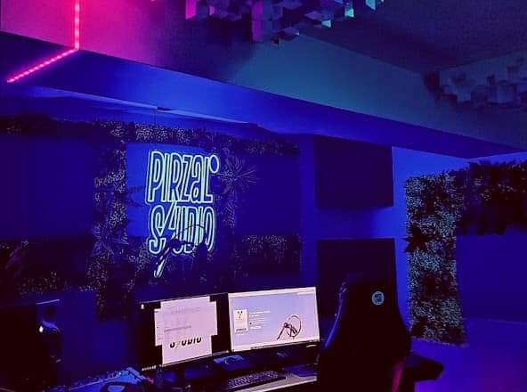 Pirzal studio Lyon