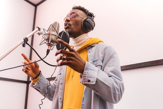 Rapper au studio