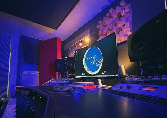Track & Sound Studio
