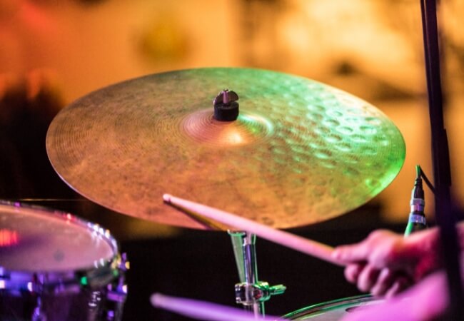 Utilisation cymbale charleston creation instru
